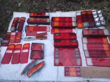 Задние лампы установлены