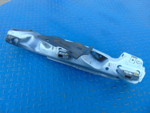 8200381902 - КРОНШТЕЙН КРЕПЛЕНИЕ КРЫЛА ПРАВОЕ KANGOO III 08-13