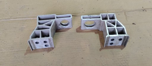 A2135010720 A2135010620 - КРОНШТЕЙН КРИПЛЕННЯ РАДІАТОРА MERCEDES E CLASS W213 КОМПЛЕКТ ЛІВИЙ ПРАВИЙ