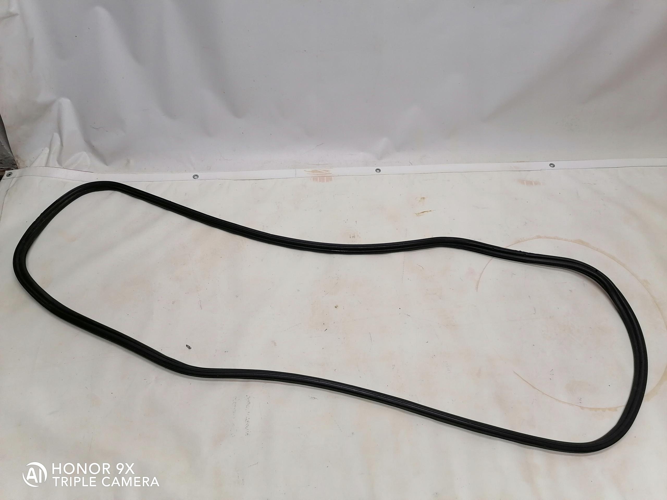 Прокладка багажника BMW X5 E70 LCI