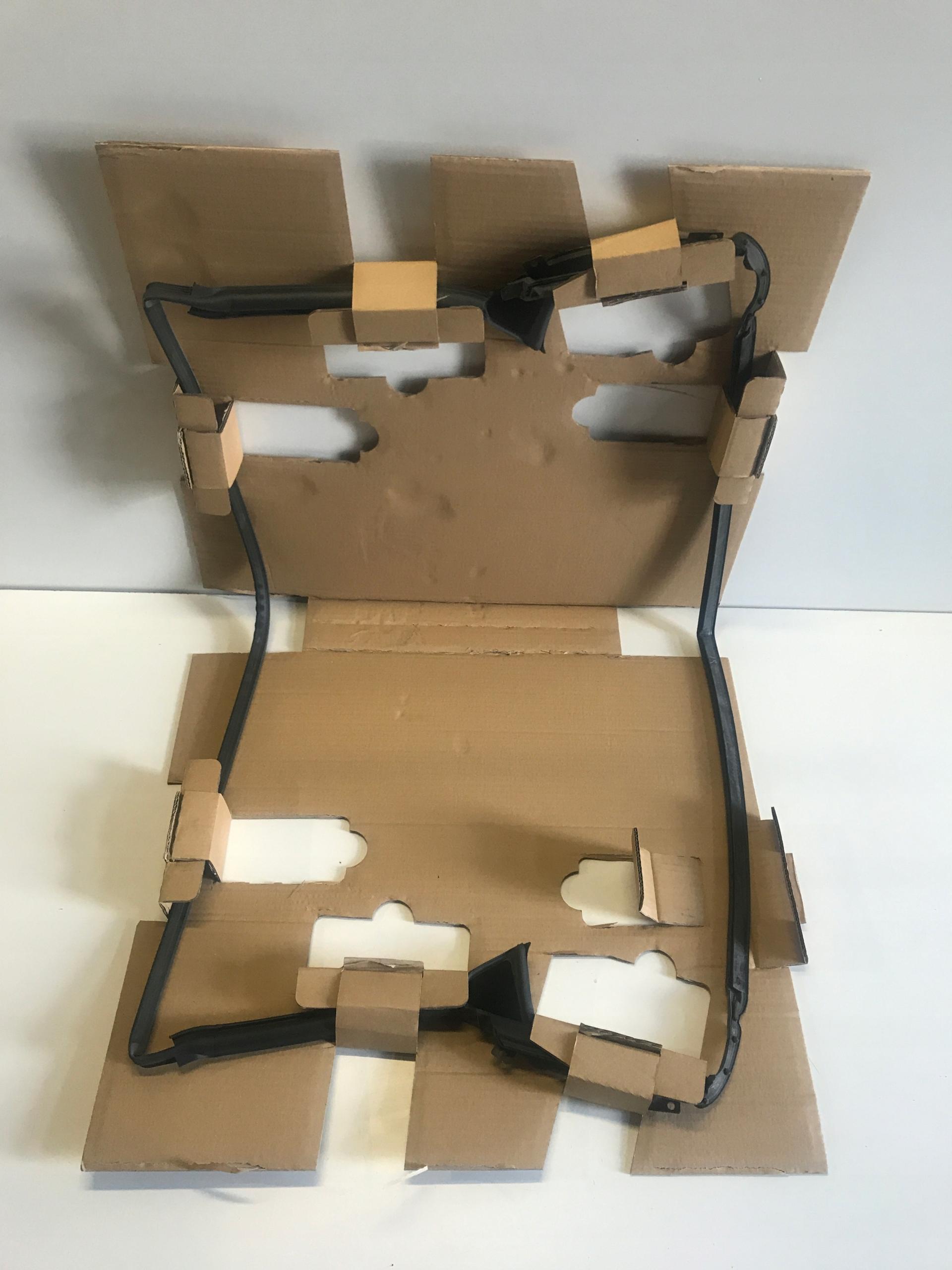 7906192 7415368 - Прокладка крыши BMW CABRIO E93 F33 F83 SHADOW LINE