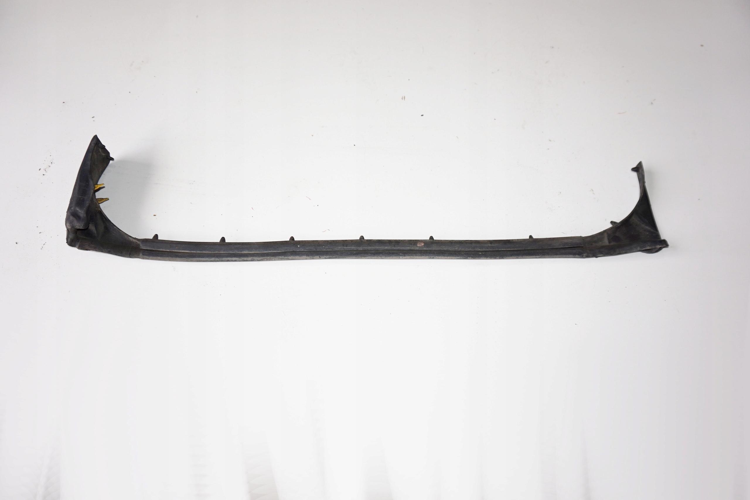 УПЛОТНИТЕЛЬ НИЖНЕЙ ДВЕРИ ПРАВЫЙ ЗАДНИЙ DUCATO 06-