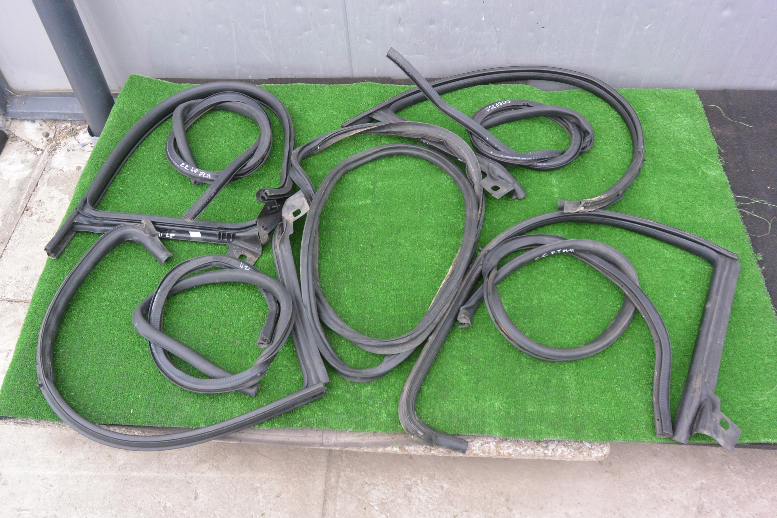 УПЛОТНЕНИЕ ДВЕРИ БАГАЖНИКА VW PASSAT CC KPL