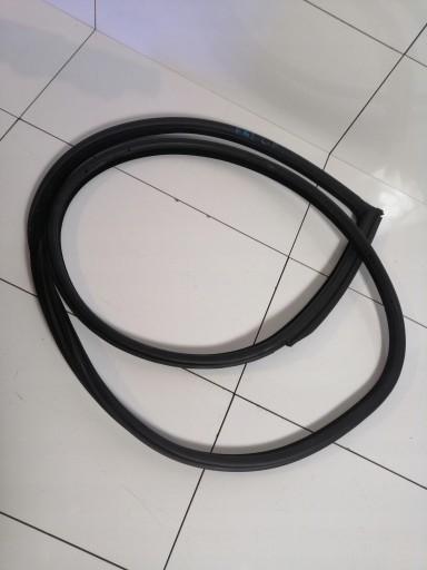 Уплотнитель двери BMW E92 передний левый