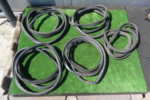 Ущільнювач двері закрилка KPL NISSAN MAXIMA A33 QX