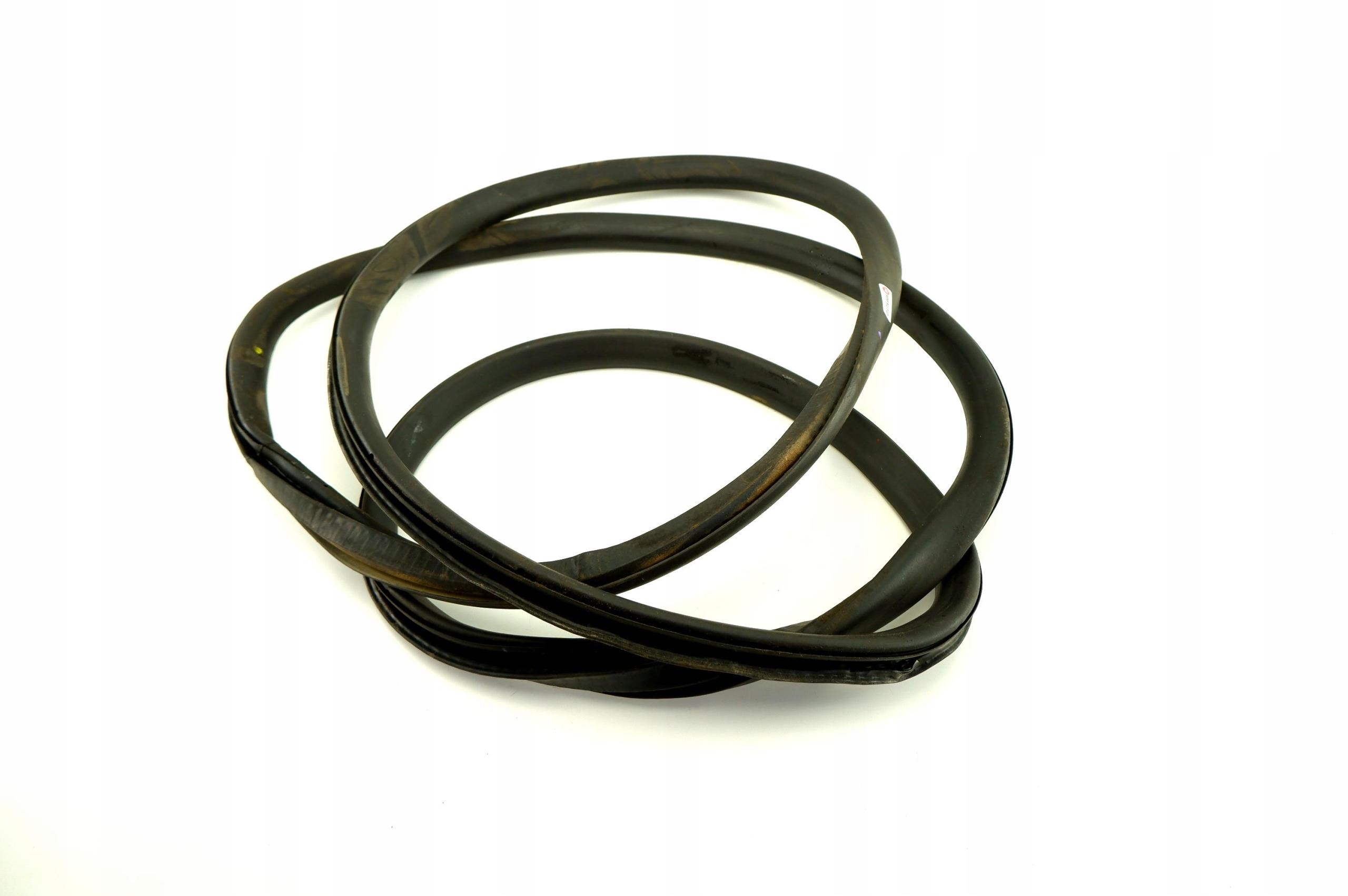 Ущільнення дверей передній лівий AUDI A4 B6 (1999-2002)