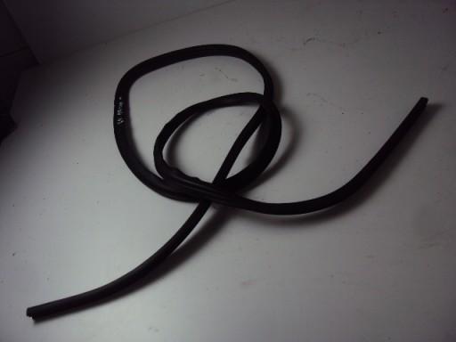 Ущільнювач дверей лівий передній CITROEN C4 AIRCROSS