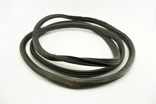 340033 - Уплотнитель двери левая передняя CITROEN C4 и 3 D