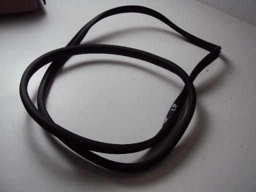 УПЛОТНЕНИЕ ДВЕРИ ЛЕВЫЙ ПЕРЕДНИЙ HYUNDAI KONA 2018-