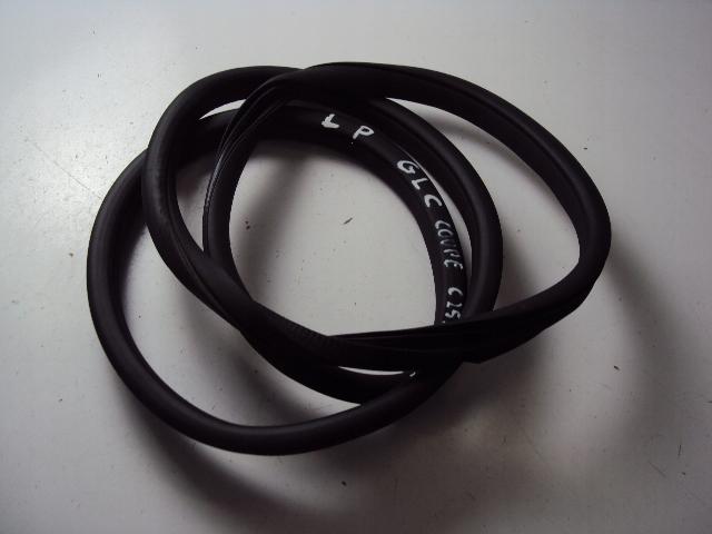 Ущільнення дверей лівий передній MERCEDES GLC C253 FL