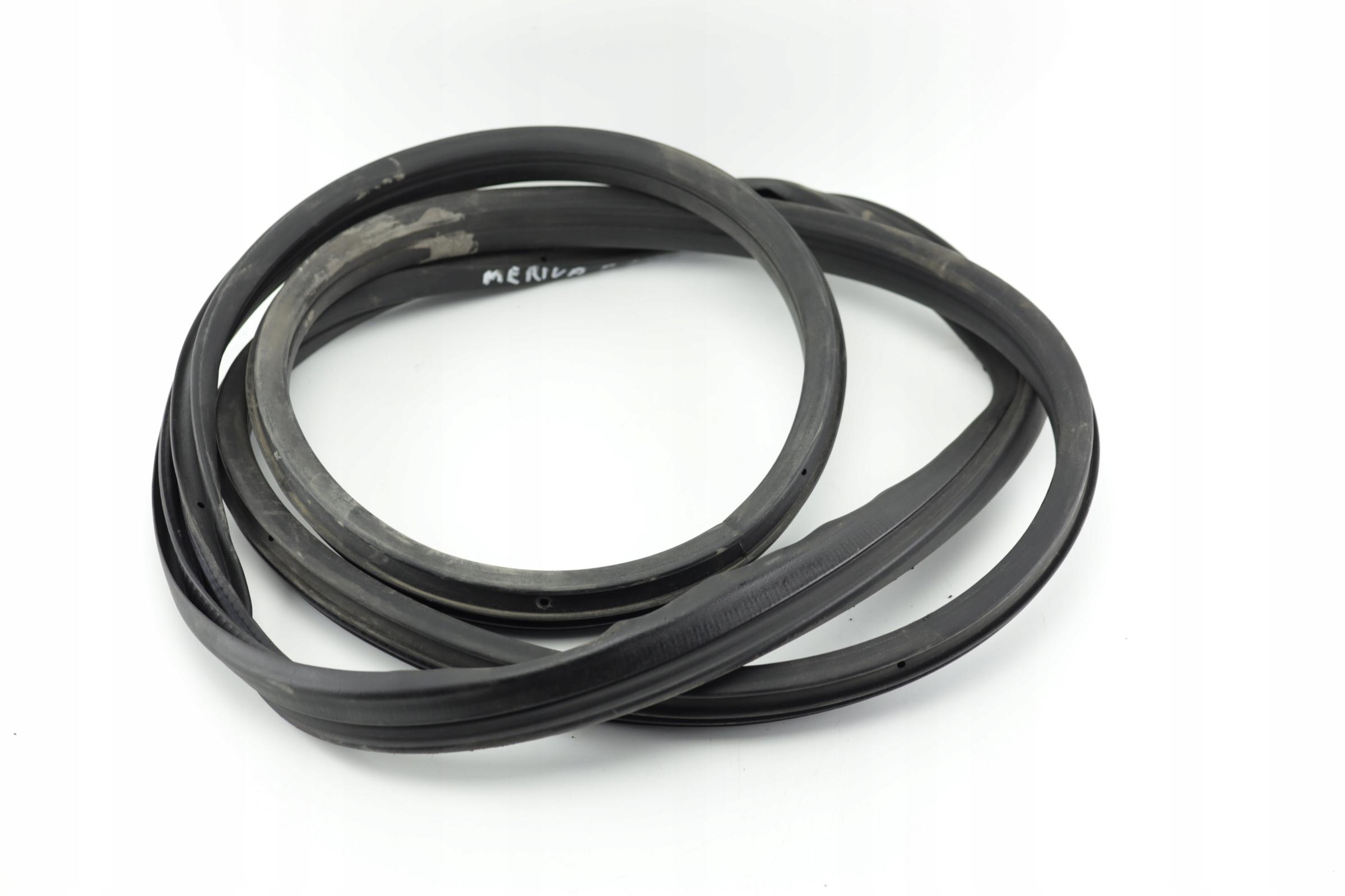 123 - УПЛОТНЕНИЕ ДВЕРИ ЛЕВАЯ ПЕРЕДНЯЯ OPEL MERIVA A LIFT