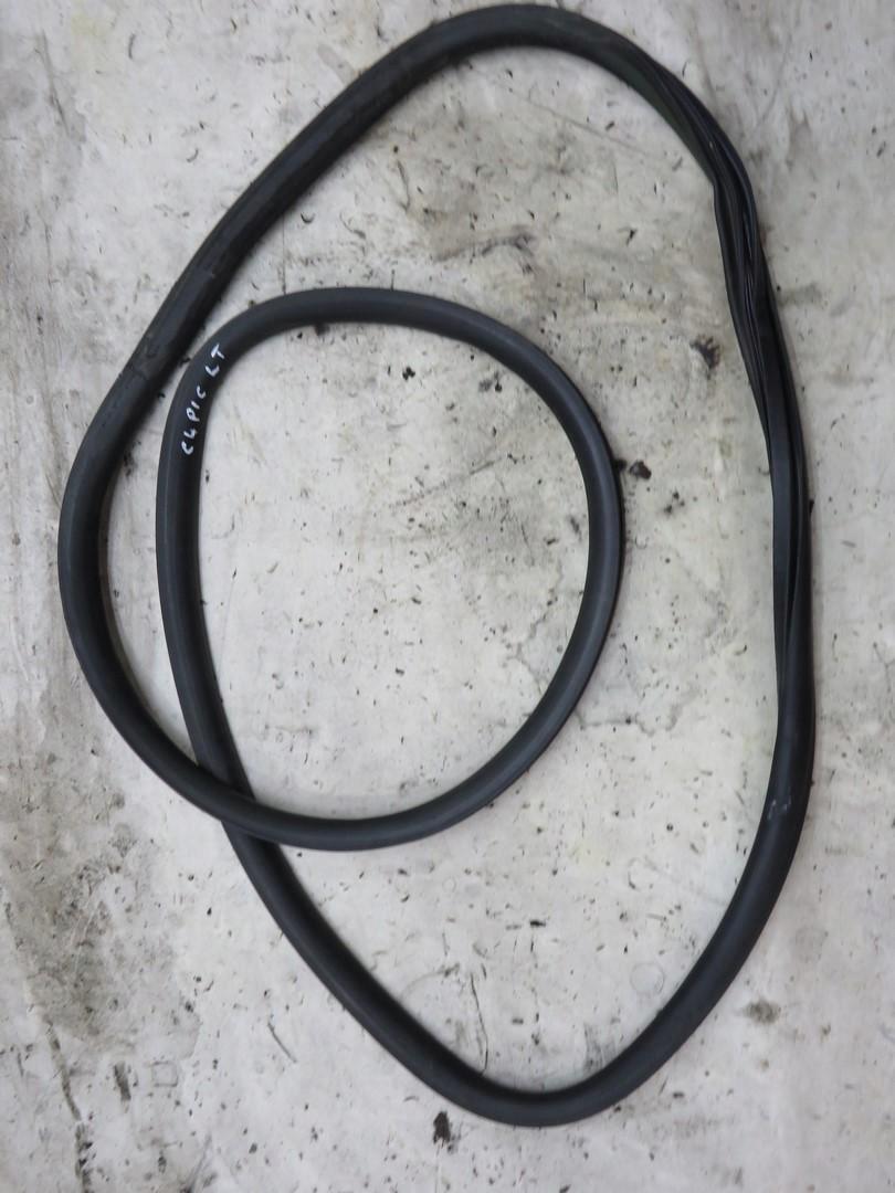 Ущільнювач дверей лівий задній C4 GRAND Picasso II