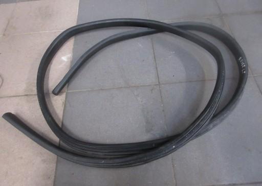 УЩІЛЬНЮВАЧ ДВЕРЕЙ ЛІВИЙ ЗАДНІЙ FREELANDER II