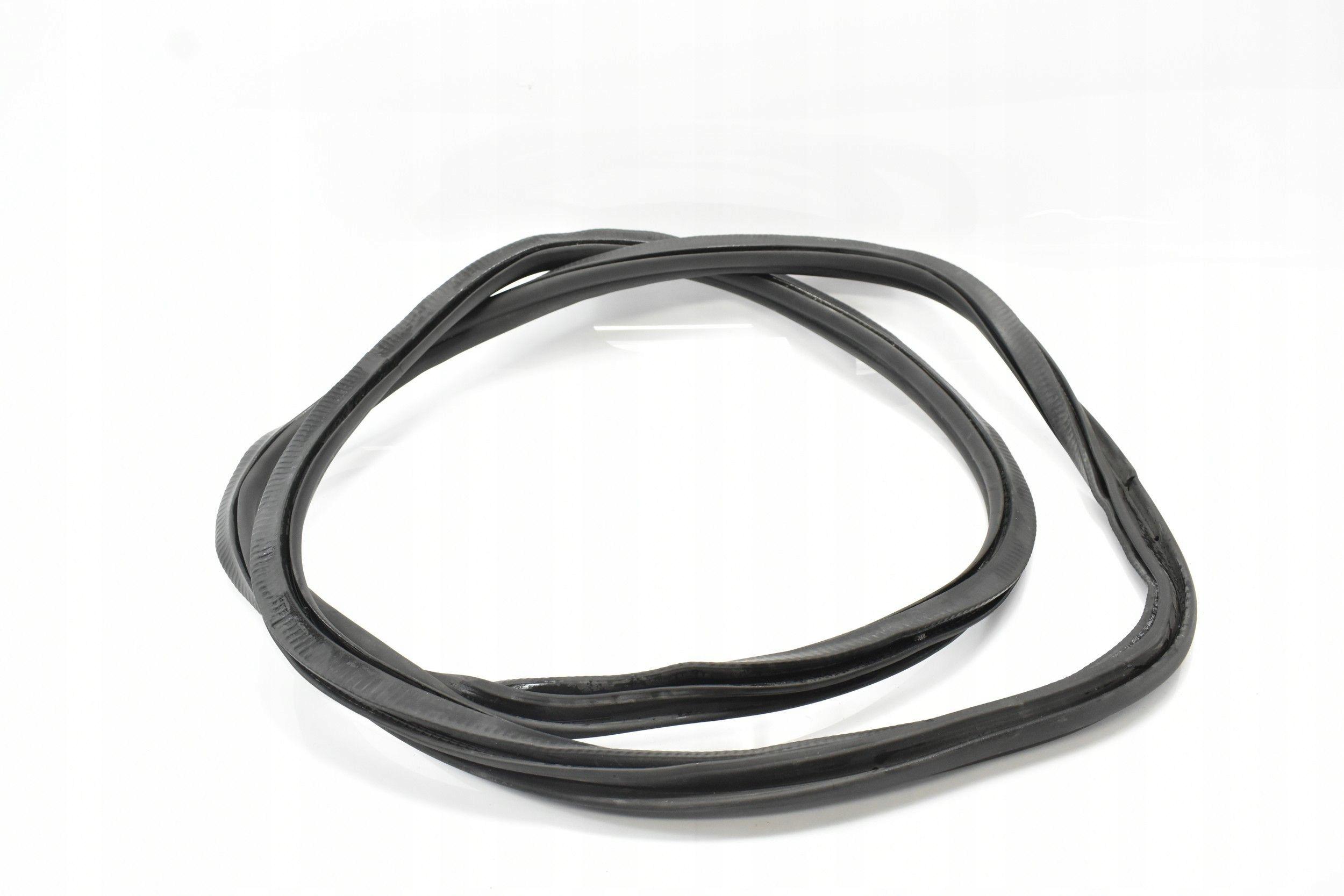 Заднее левое уплотнение бубен 7392337 BMW G32 17-