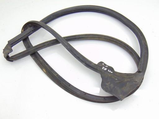 Ущільнення лівих дверей AUDI R8 420 420837911 06-11