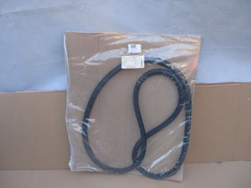 575867368G - УПЛОТНИТЕЛЬ ДВЕРИ ПРАВЫЙ ЗАДНИЙ SKODA KAROQ НОВЫЙ ORG 575