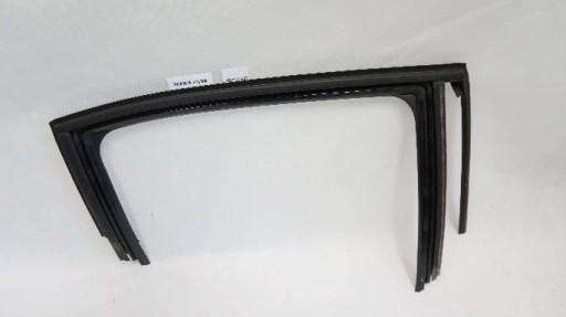 Ущільнювач дверей задній правий CITROEN C3 III