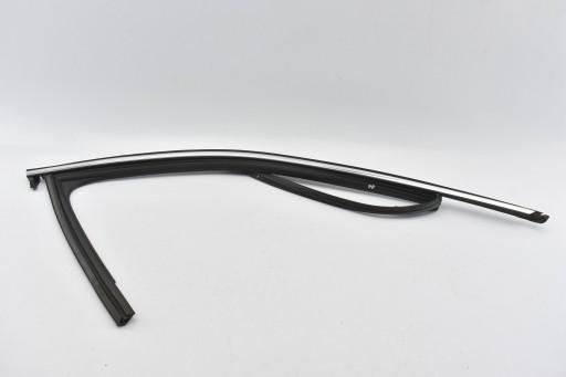 5905232391900 - УПЛОТНИТЕЛЬ ДВЕРИ ПРАВЫЙ ПЕРЕДНИЙ 3V0837432 SUPERB III