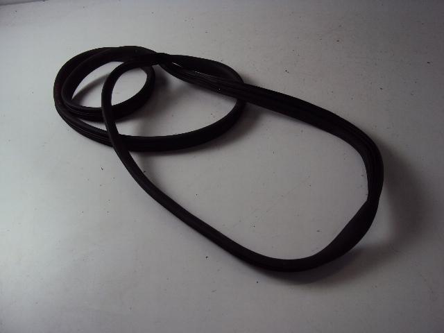 УЩІЛЬНЮВАЧ ДВЕРІ ПРАВИЙ ПЕРЕДНІЙ DACIA DUSTER II 17-