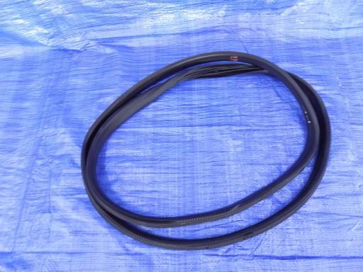 УПЛОТНИТЕЛЬ ДВЕРИ ПРАВЫЙ ПЕРЕДНИЙ FORD PUMA MK2 ST 1.0