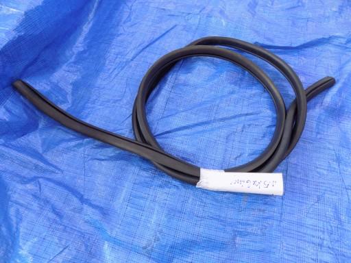 Ущільнювач дверей правий передній L200 II 16-19R