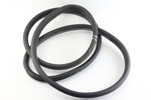 Уплотнитель двери правый передний MERCEDES A W176