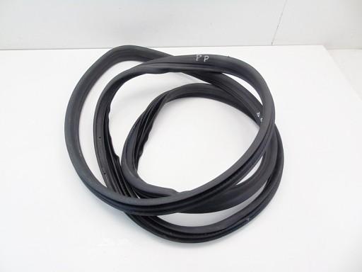 OPME101USZDLP - УПЛОТНИТЕЛЬ ДВЕРИ ПРАВЫЙ ПЕРЕДНИЙ MERIVA A FL 04-10