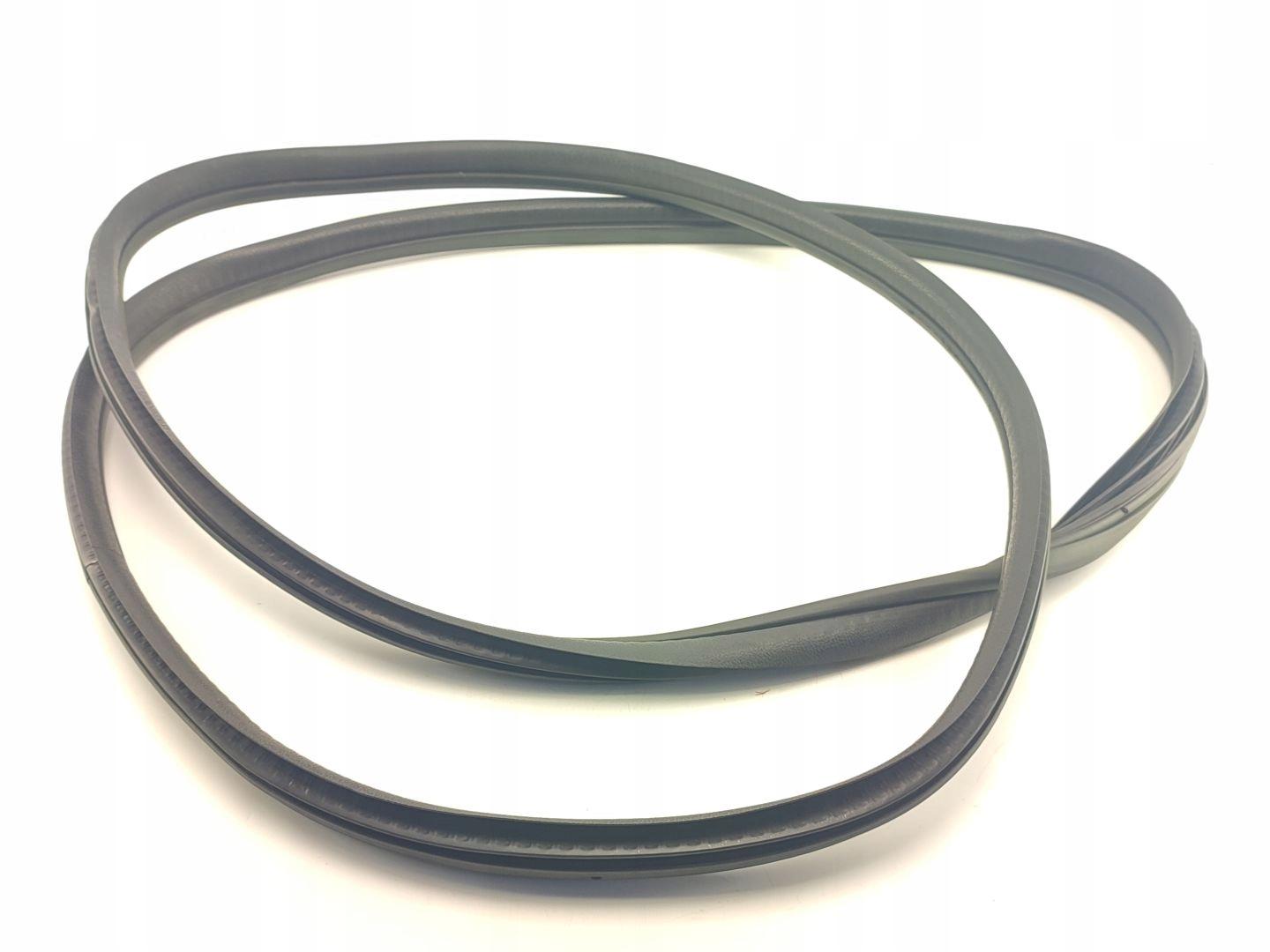 УПЛОТНЕНИЕ ПЕРЕДНЕЙ ПРАВОЙ ДВЕРИ PEUGEOT 3008 И (09-13)