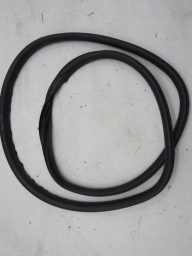 Уплотнитель передней правой двери VOLVO S60 II V60