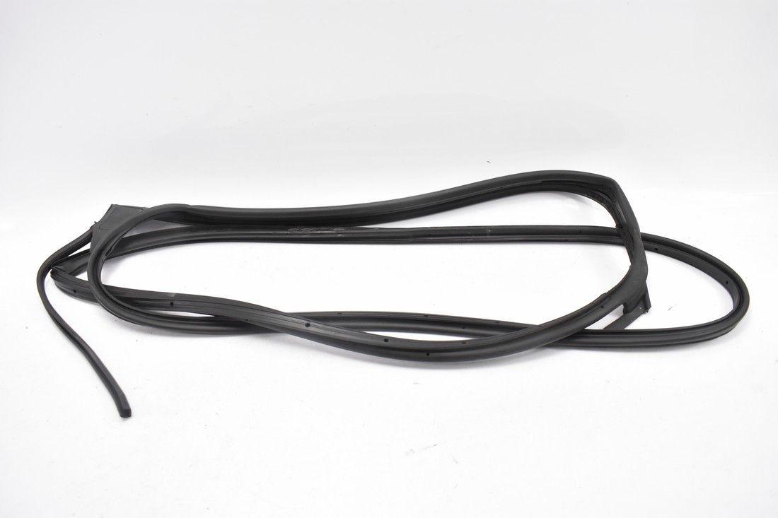 Ущільнювач дверей правий задній 828306PA0A JUKE II F16