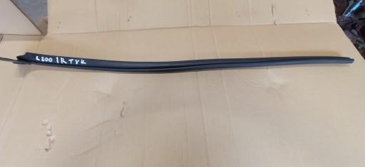 5755A35800 - Уплотнитель двери правый задний L200 1.5 каб.19 лет