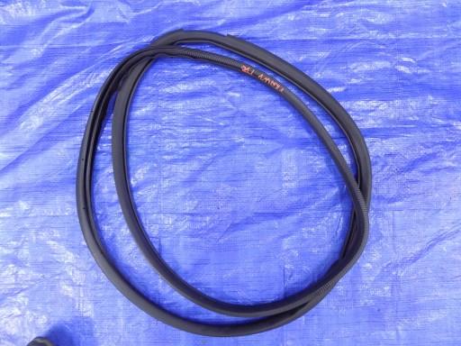 УЩІЛЬНЮВАЧ ДВЕРЕЙ ПРАВИЙ ЗАДНІЙ NAVARA ALASKAN 17R