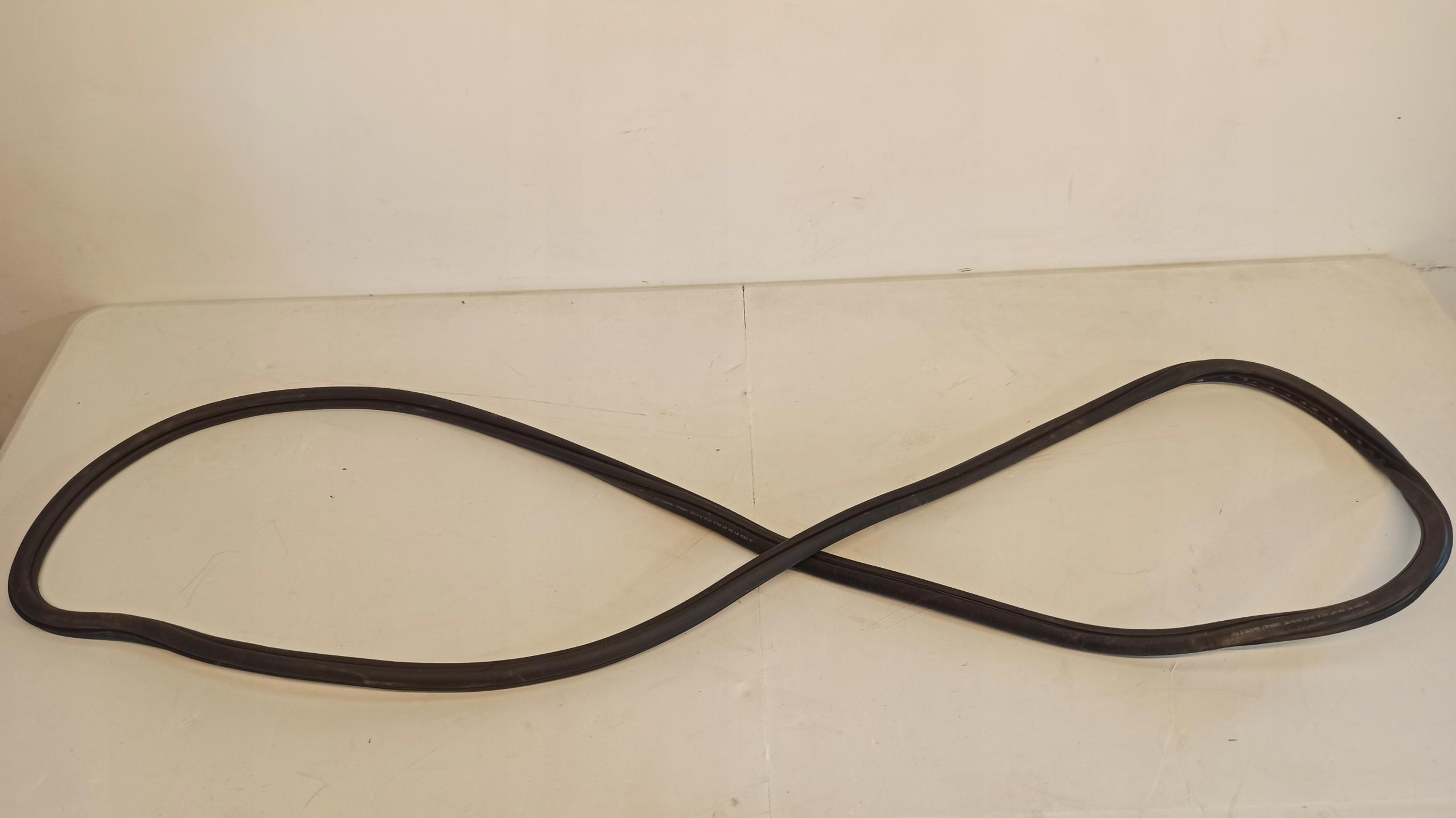 ПРОКЛАДКА ДВЕРИ PRWAY ПЕРЕДНЯЯ VW TIGUAN 5NA867912B