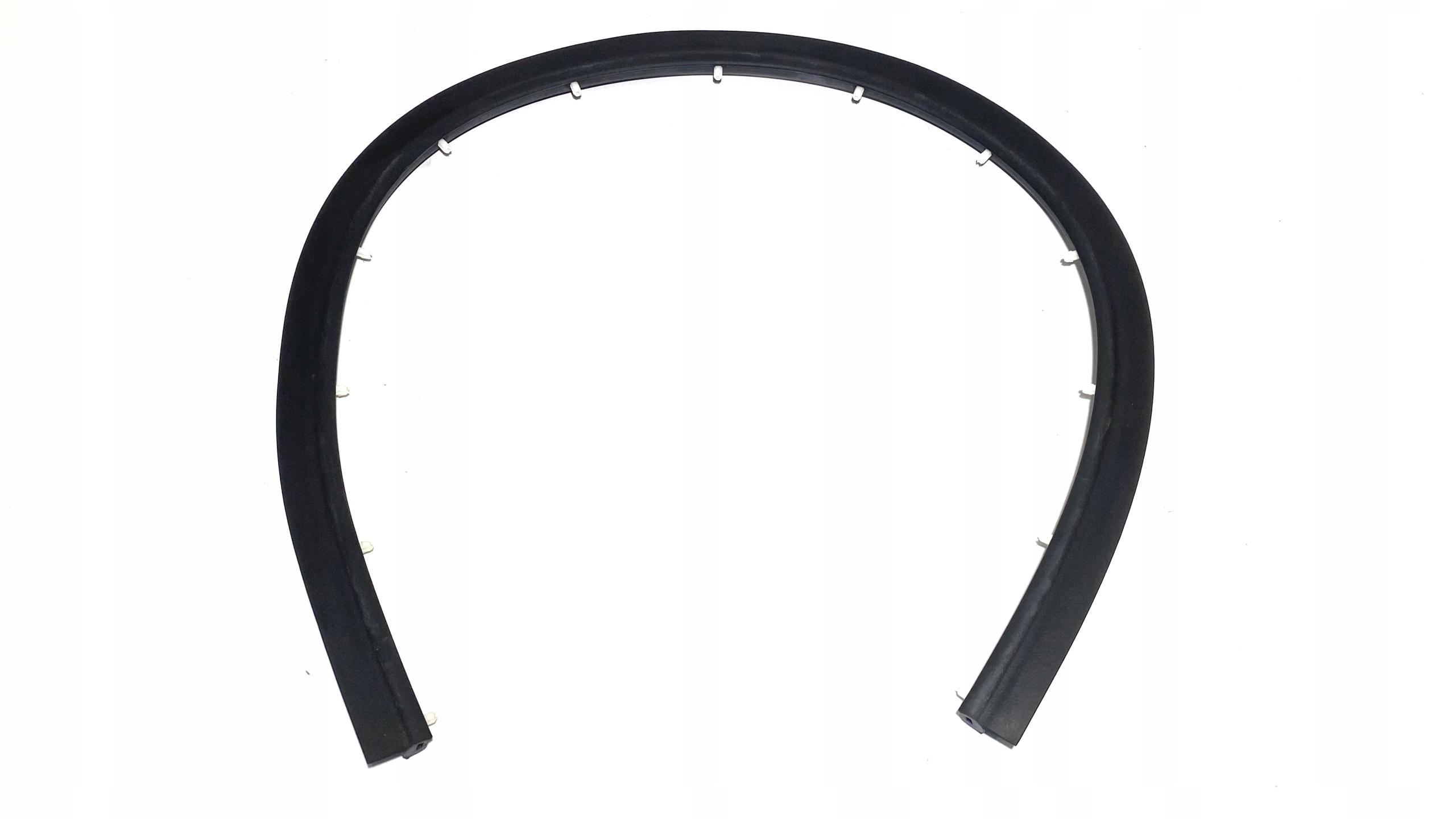 7033789 - Ущільнювач лівих дверей ПД BMW E60 E61 LIFT