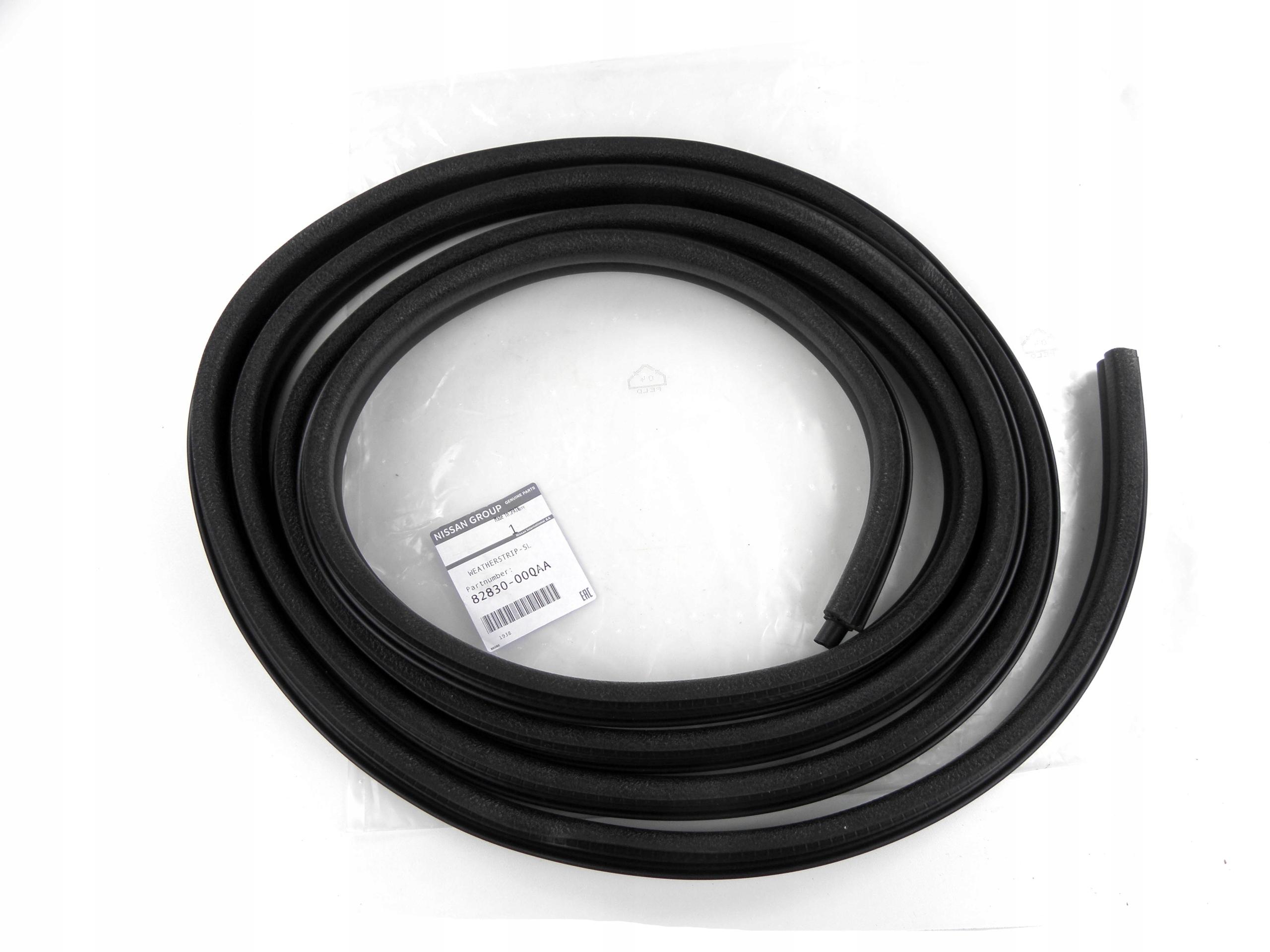 8283000QAA - УЩІЛЬНЕННЯ РОЗСУВНИХ ДВЕРЕЙ NISSAN PRIMASTAR