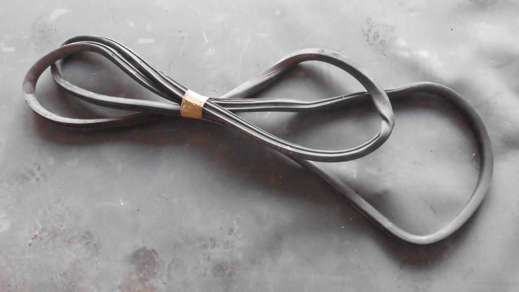 Ущільнювач розсувних дверей VOLKSWAGEN T5 LIFT FV