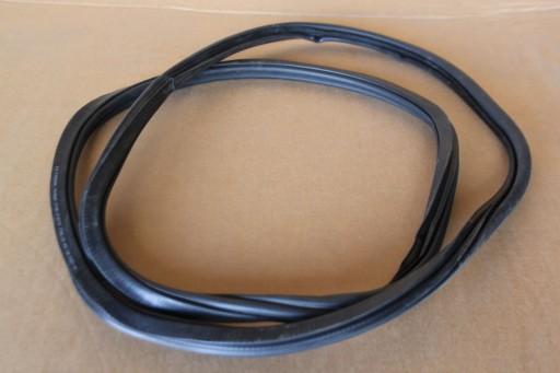 Уплотнитель двери PT VW PASSAT B8 VARIANT 3G9867914K