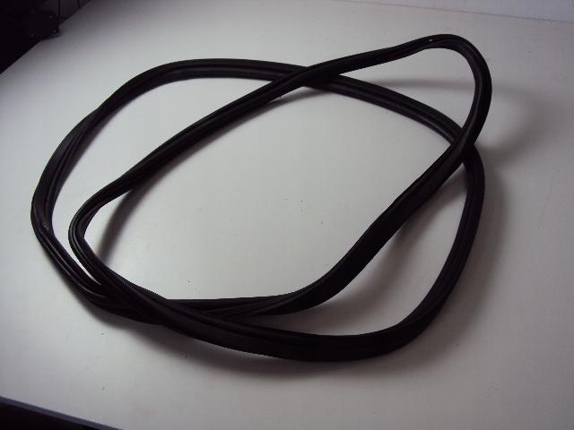 УЩІЛЬНЮВАЧ ЗАДНІХ ДВЕРЕЙ FORD TRANSIT CONNECT MK2 FL