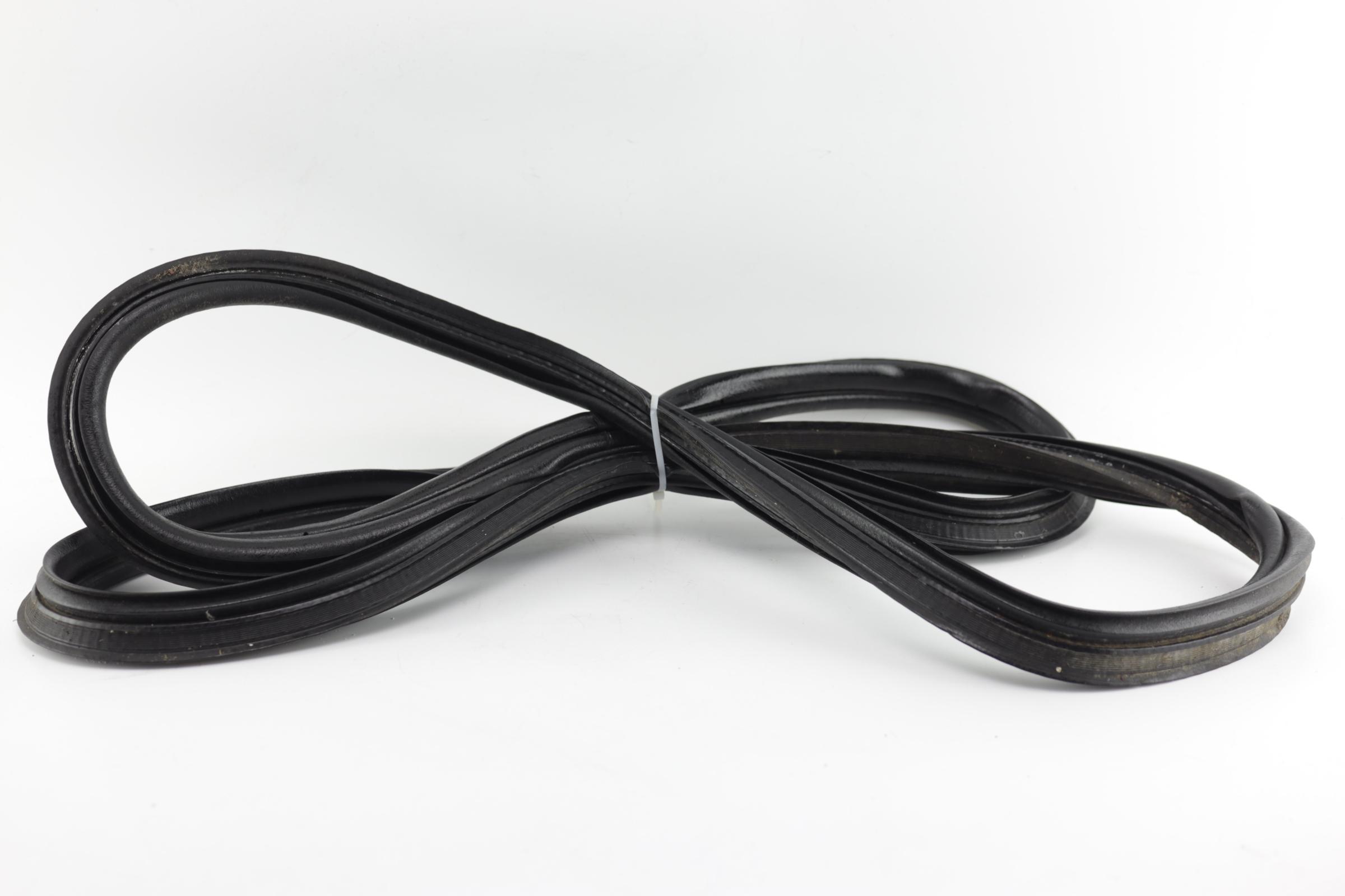 ЗАДНЯЯ ДВЕРЬ ПЕЧАТЬ MASERATI QUATTROPORTE V