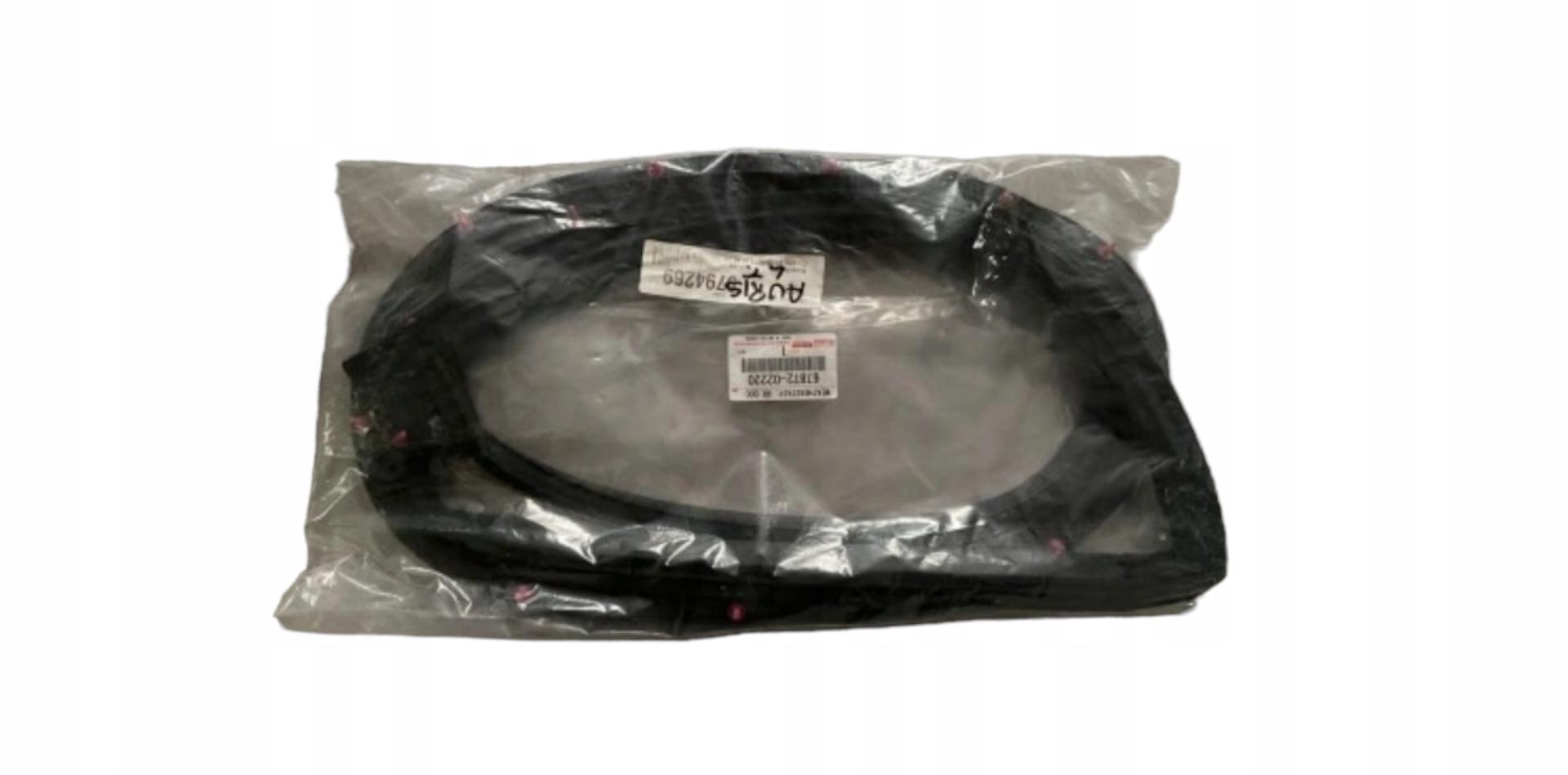 67872-02220 - УЩІЛЬНЮВАЧ ДВЕРЕЙ ЗАДНІЙ ПРАВИЙ TOYOTA AURIS 13-18