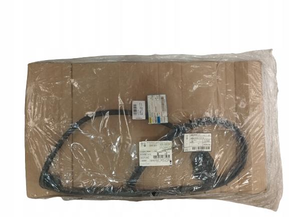 Ущільнювач дверей задній лівий AUDI A6 C7 4g0839717c