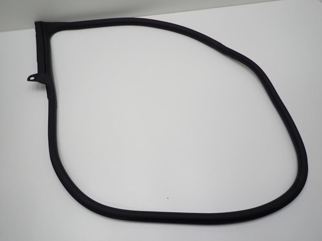 9J1831722A 9J1831722 - УЩІЛЬНЮВАЧ КАР ДВЕРІ ПРАВИЙ ПЕРЕДНІЙ PORSCHE TAYCAN 21R