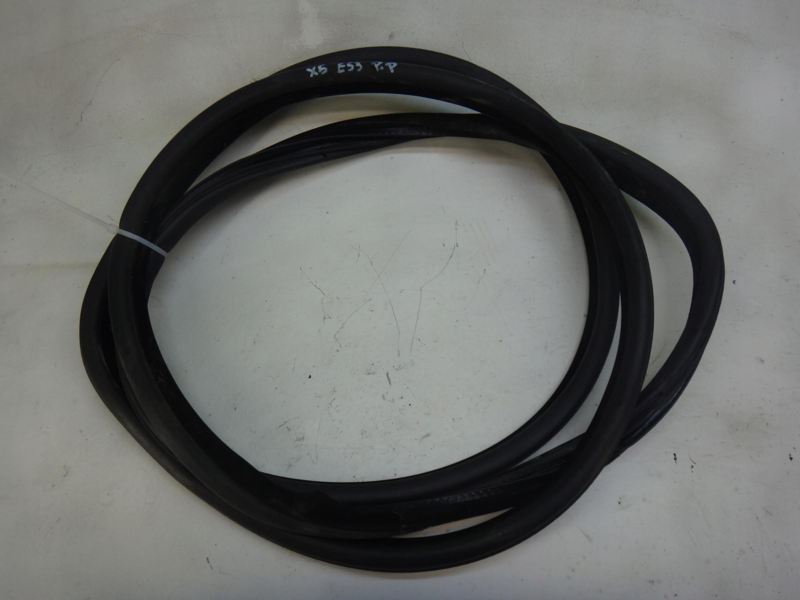 Уплотнитель кузова ПД двери ПД BMW X5 E53
