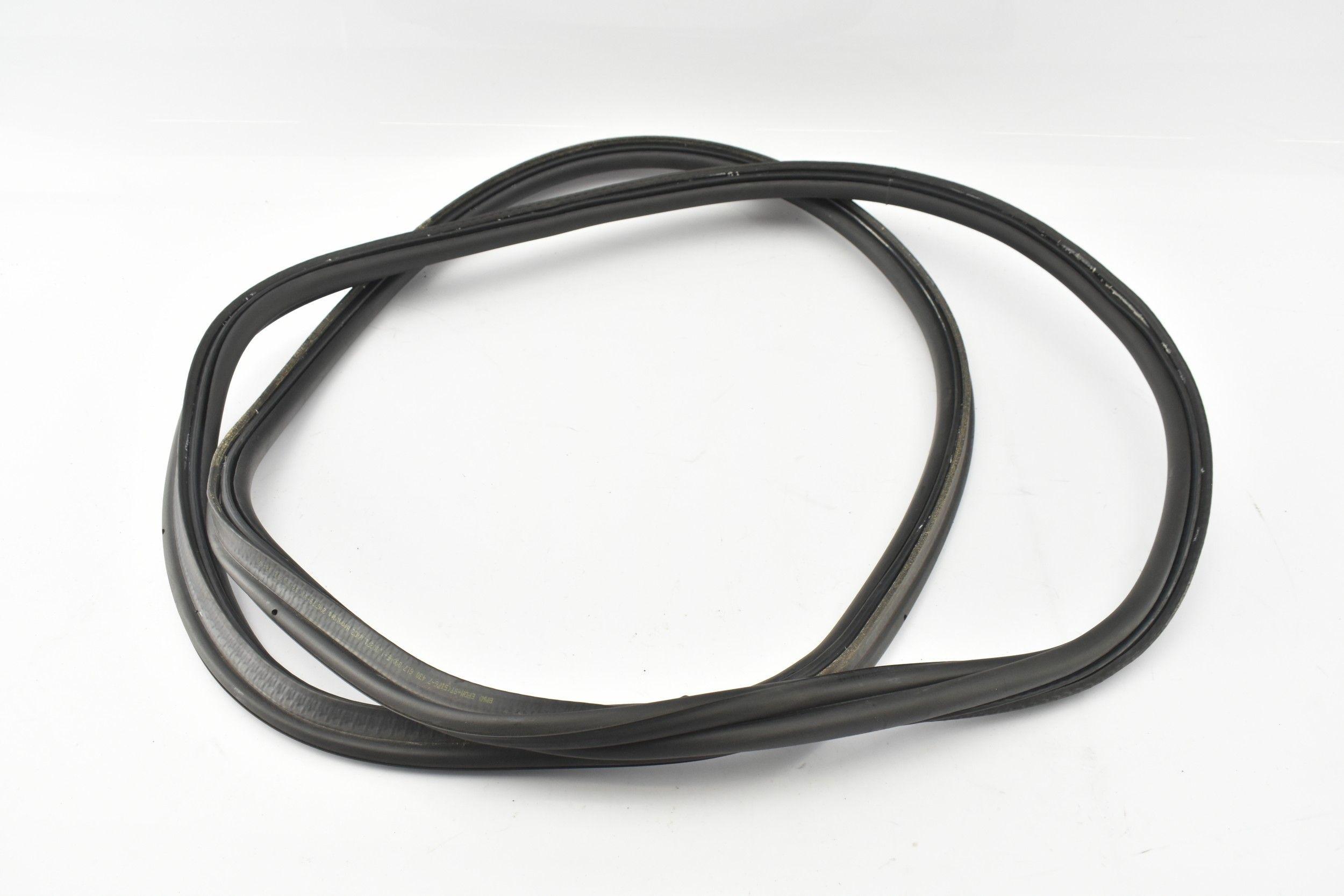 Прокладка крышки багажника 7430617 BMW G20 18-