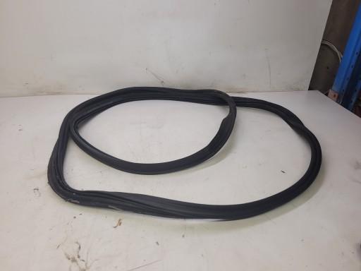 Прокладка кришки багажника AUDI A4 B8 8K9827705F