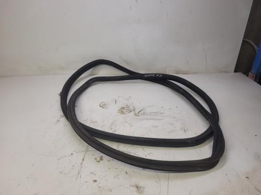 Прокладка кришки багажника AUDI A6 C6 AV 4F9827705D