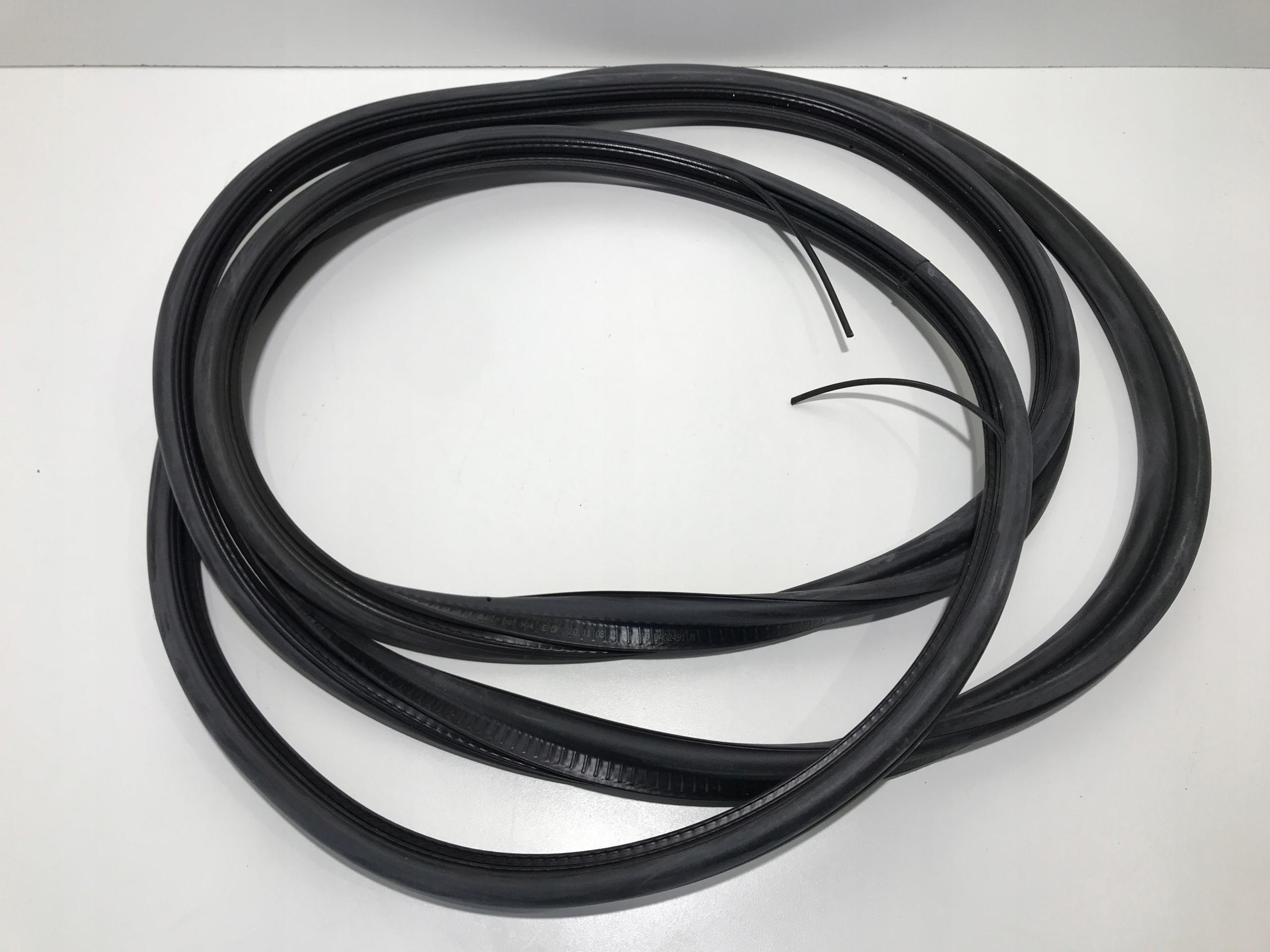 Прокладка крышки багажного отсека BMW E46 COMPACT 7067904