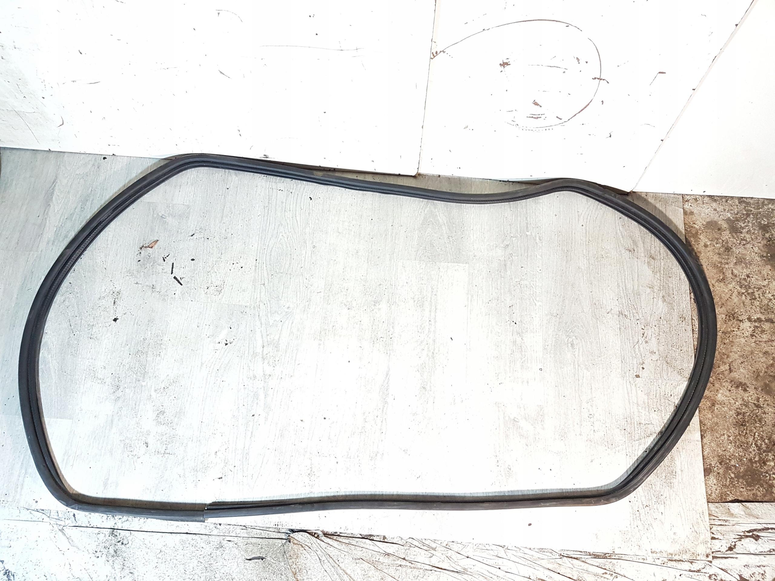 ПРОКЛАДКА КРЫШКИ БАГАЖНИКА CHRYSLER VOYAGER III