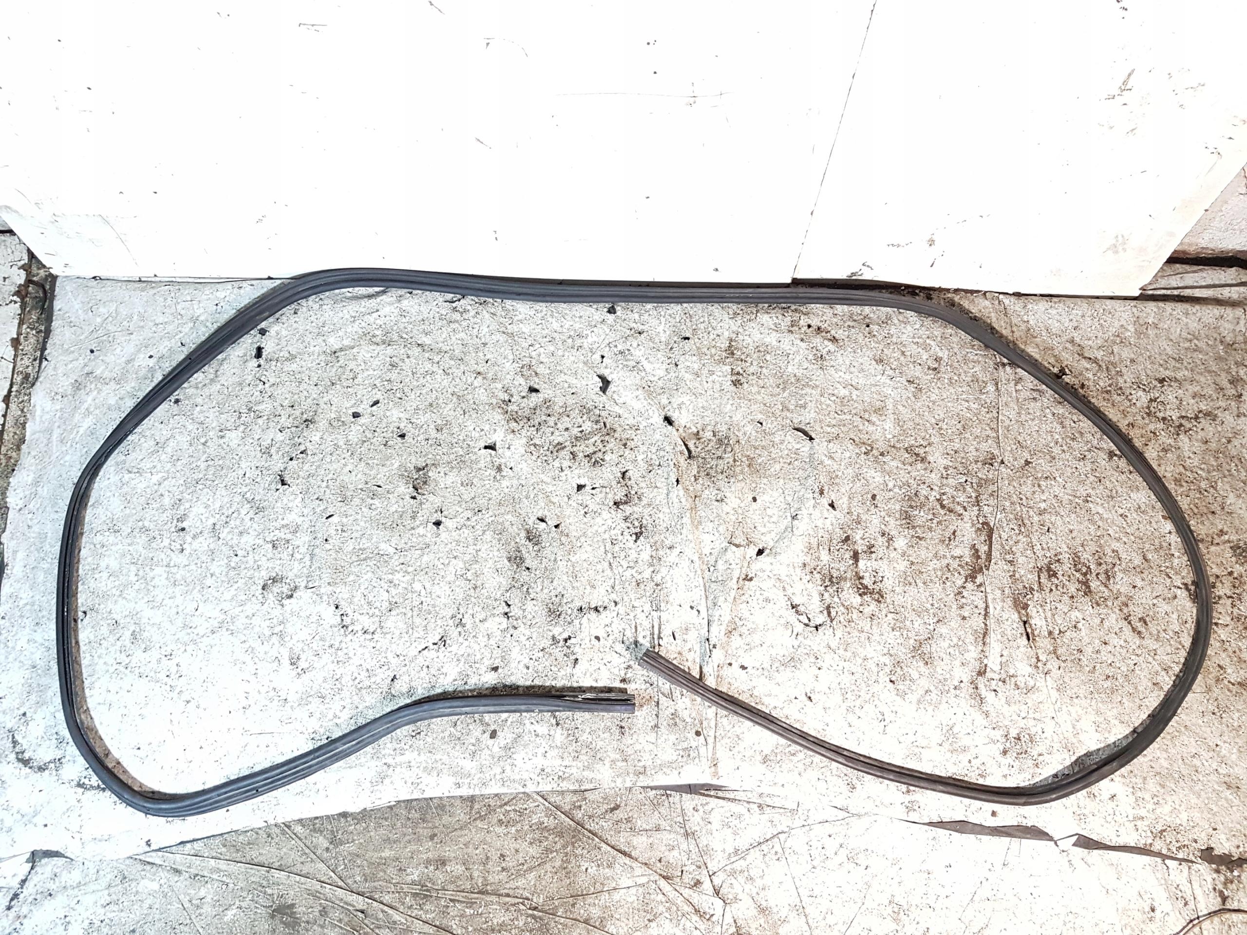 ПРОКЛАДКА КРЫШКИ БАГАЖНИКА FORD MONDEO MK2 HB