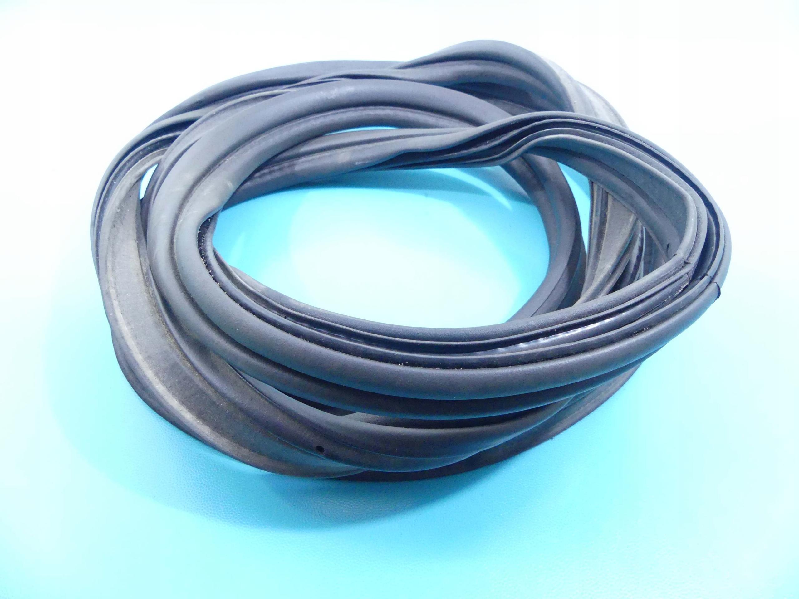 Прокладка крышки багажника INFINITI QX30 Q30